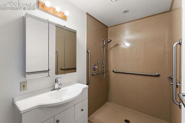 497 S Avenida Del Oro, Pueblo, CO 81007