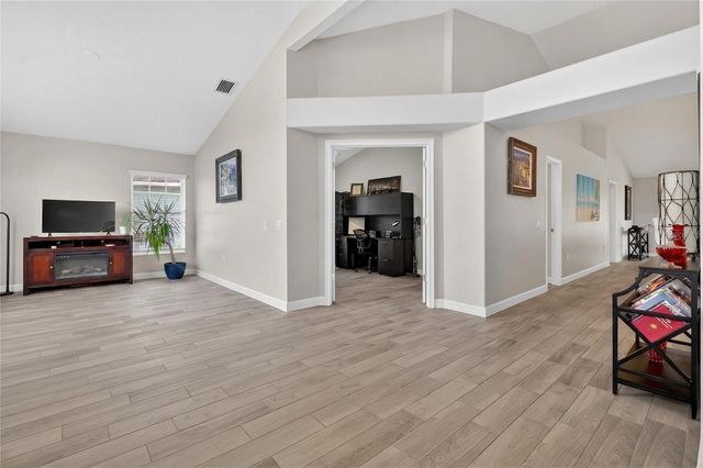 737 SANTA MARIA DRIVE, Winter Haven, FL 33884