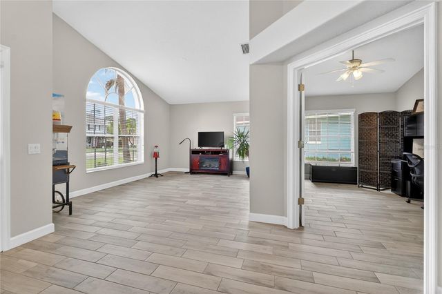 737 SANTA MARIA DRIVE, Winter Haven, FL 33884