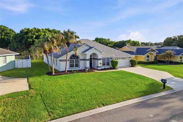 737 SANTA MARIA DRIVE, Winter Haven, FL 33884