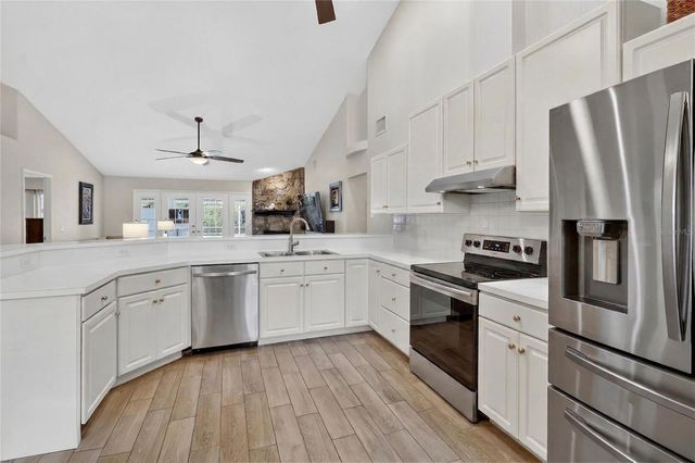 737 SANTA MARIA DRIVE, Winter Haven, FL 33884