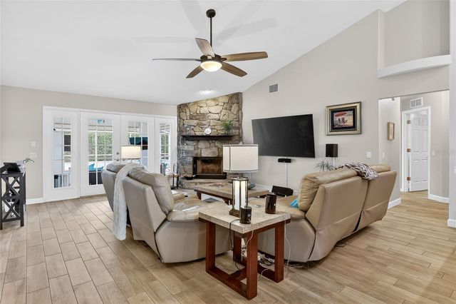 737 SANTA MARIA DRIVE, Winter Haven, FL 33884