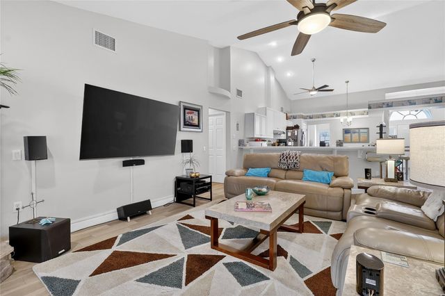 737 SANTA MARIA DRIVE, Winter Haven, FL 33884