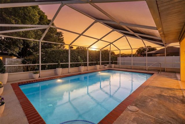 737 SANTA MARIA DRIVE, Winter Haven, FL 33884