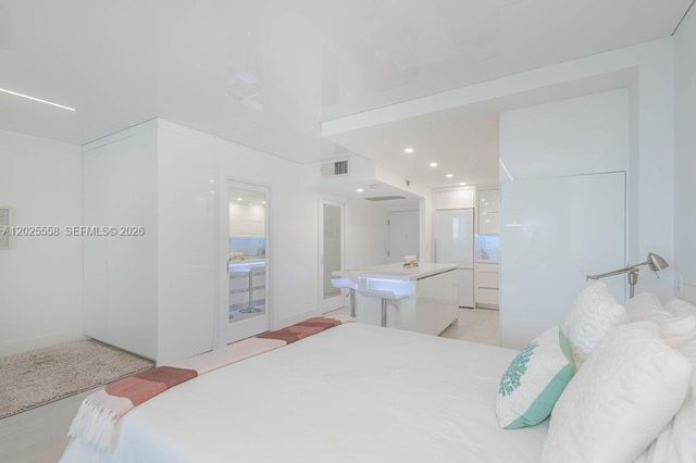 2301 Collins Avenue 811, Miami Beach, FL 33139