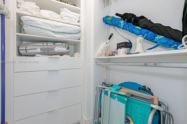 2301 Collins Avenue 811, Miami Beach, FL 33139