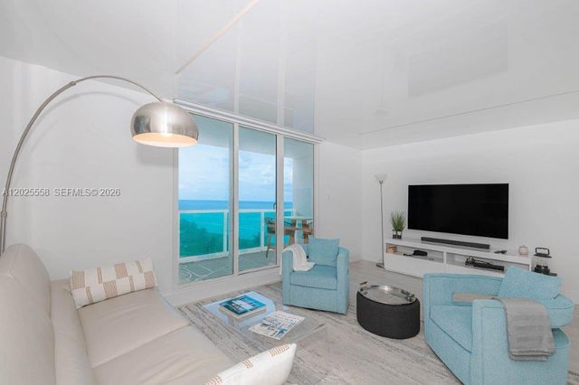 2301 Collins Avenue 811, Miami Beach, FL 33139