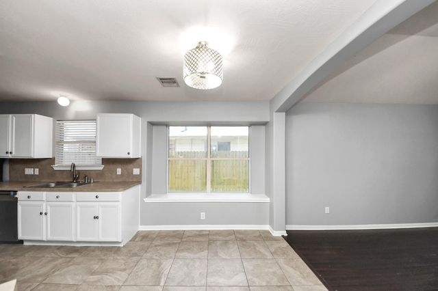 3506 Evergreen Square Trail, Fresno, TX 77545