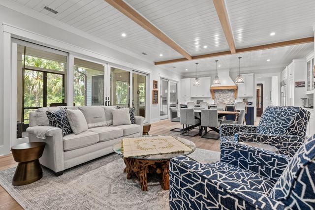 112 Raynor Lane, Kiawah Island, SC 29455