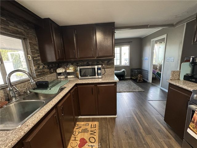 1025 S Riverside Avenue 66, Rialto, CA 92376