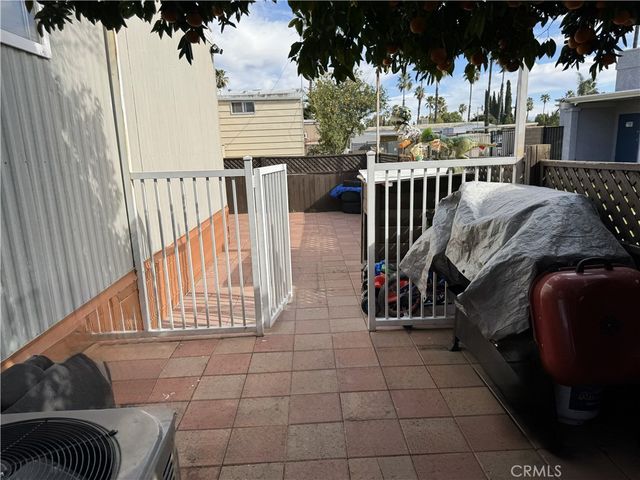 1025 S Riverside Avenue 66, Rialto, CA 92376