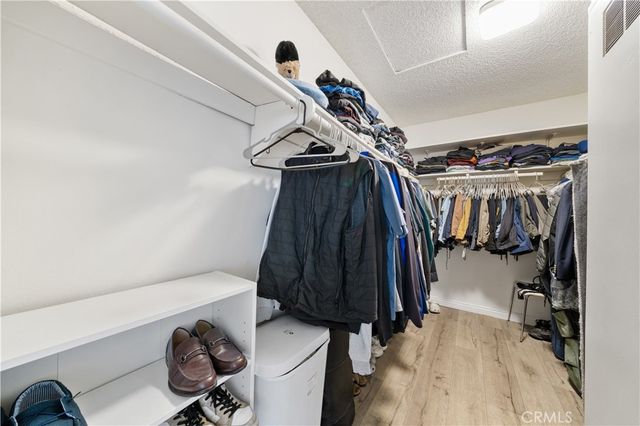 1150 S Meadow 6, Colton, CA 92324