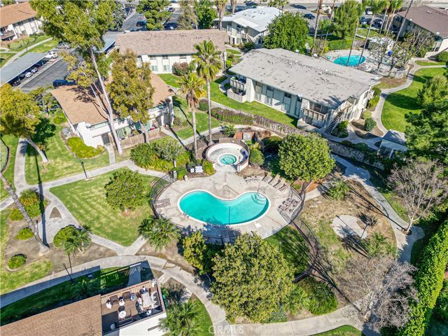 1150 S Meadow 6, Colton, CA 92324