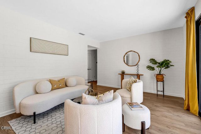 2707 Alabama Street, La Crescenta, CA 91214