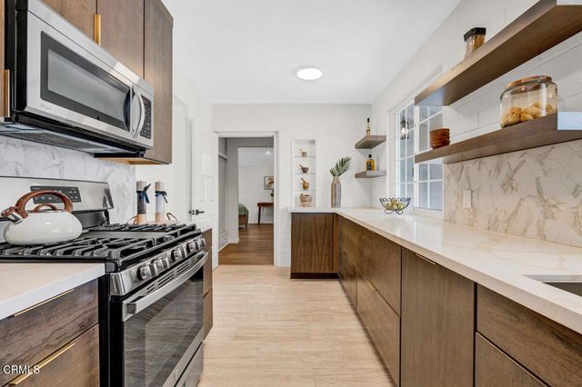 2707 Alabama Street, La Crescenta, CA 91214
