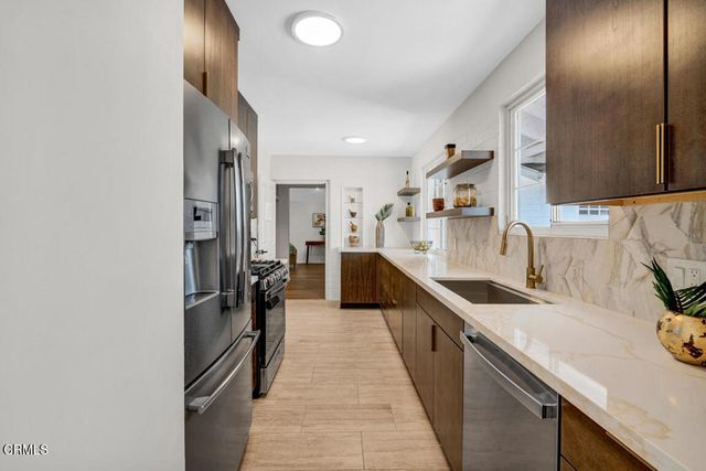 2707 Alabama Street, La Crescenta, CA 91214