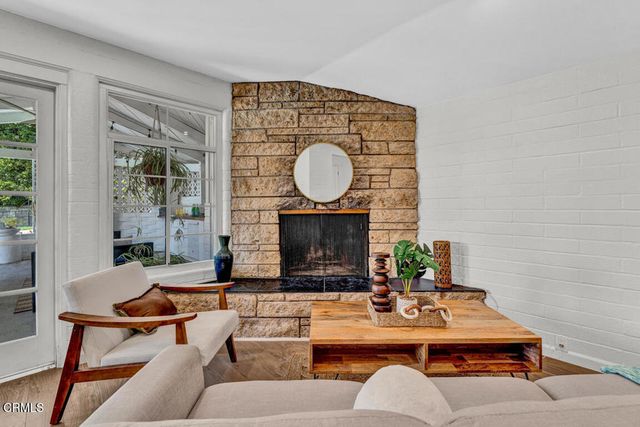 2707 Alabama Street, La Crescenta, CA 91214