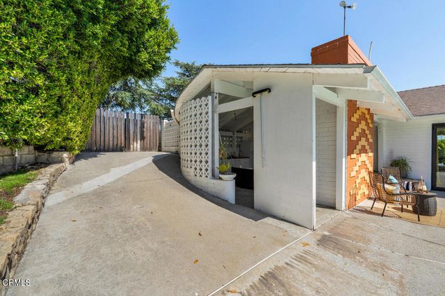2707 Alabama Street, La Crescenta, CA 91214