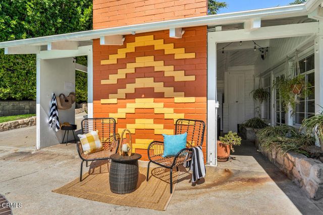 2707 Alabama Street, La Crescenta, CA 91214