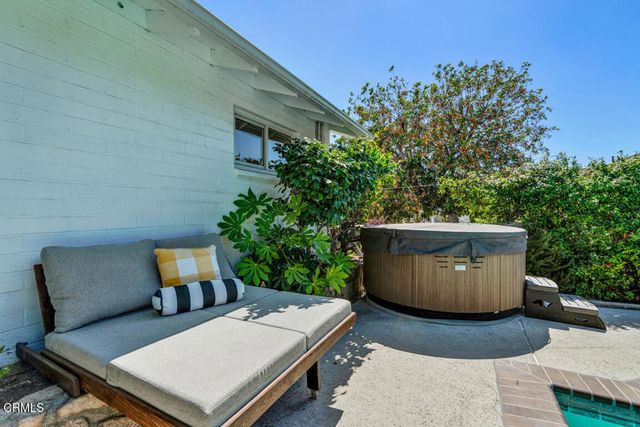 2707 Alabama Street, La Crescenta, CA 91214