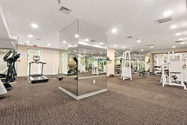 193 Oak St 508, Newton, MA 02464