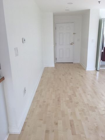 193 Oak St 508, Newton, MA 02464