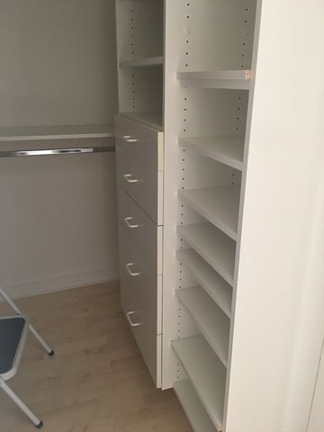 193 Oak St 508, Newton, MA 02464