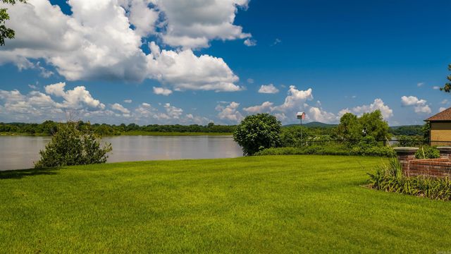 3 River Road Drive West, Mayflower, AR 72106