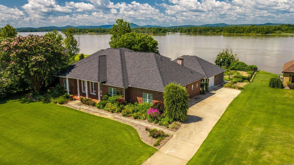3 River Road Drive West, Mayflower, AR 72106