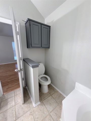 807 Burr Oak Drive, Lewisville, TX 75067