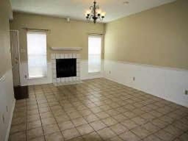 807 Burr Oak Drive, Lewisville, TX 75067
