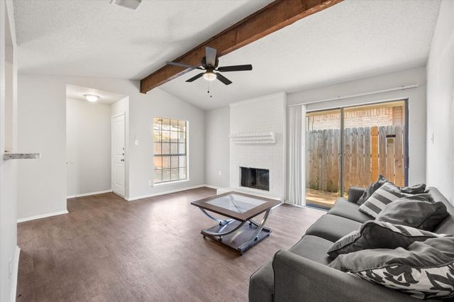 3328 Green Ridge Street 3330, Fort Worth, TX 76133