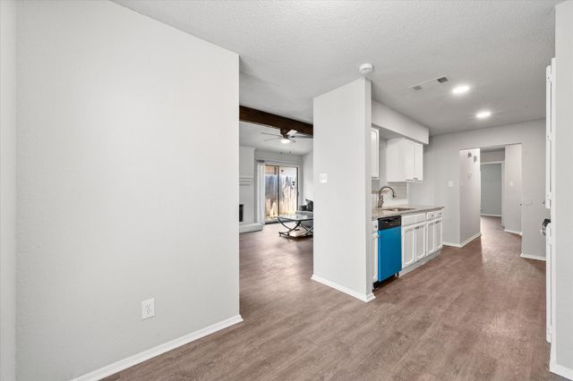 3328 Green Ridge Street 3330, Fort Worth, TX 76133