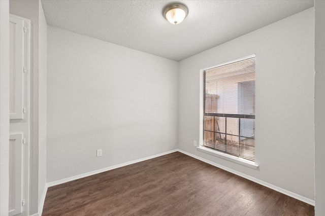 3328 Green Ridge Street 3330, Fort Worth, TX 76133