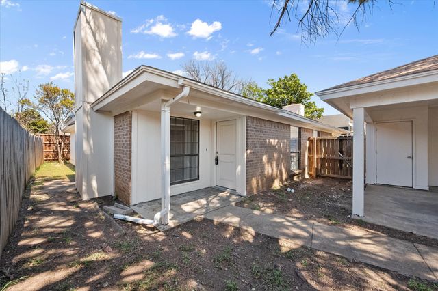 3328 Green Ridge Street 3330, Fort Worth, TX 76133