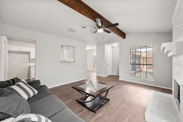 3328 Green Ridge Street 3330, Fort Worth, TX 76133