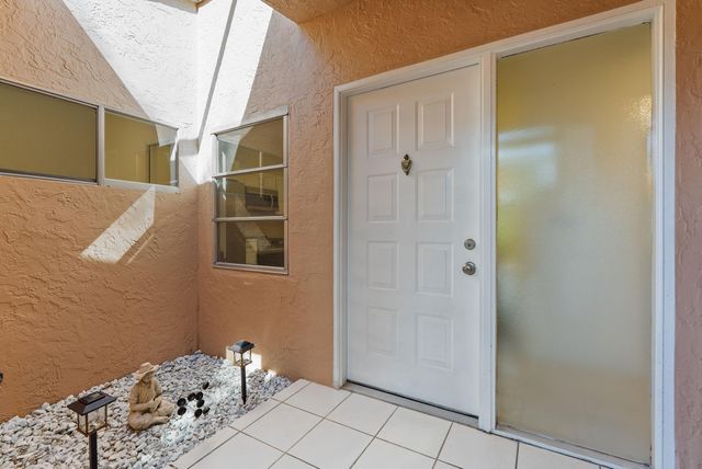 8273 Springtree Road, Boca Raton, FL 33496