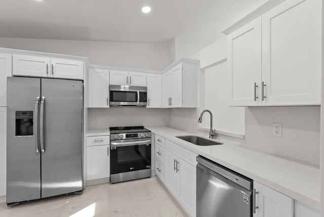 8273 Springtree Road, Boca Raton, FL 33496