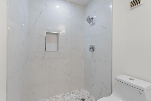 8273 Springtree Road, Boca Raton, FL 33496