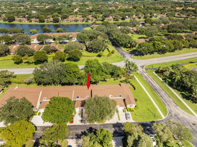 8273 Springtree Road, Boca Raton, FL 33496