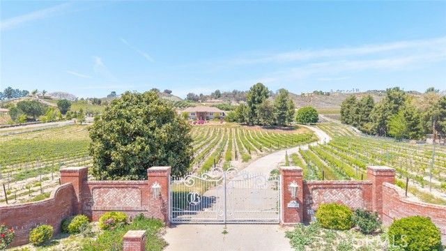 37028 De Portola Road, Temecula, CA 92592