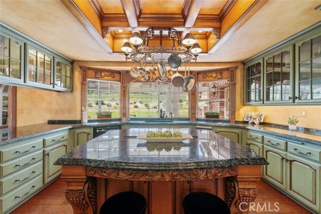 37028 De Portola Road, Temecula, CA 92592