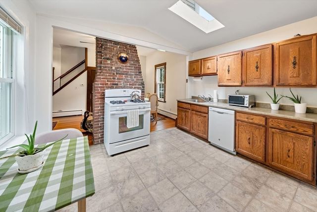 17 Myrtle, Boston, MA 02130