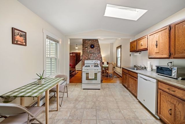 17 Myrtle, Boston, MA 02130