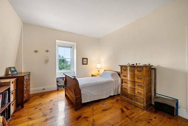 17 Myrtle, Boston, MA 02130