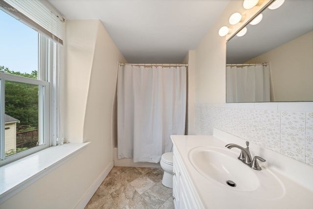 17 Myrtle, Boston, MA 02130