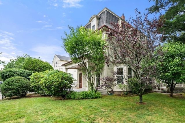 17 Myrtle, Boston, MA 02130