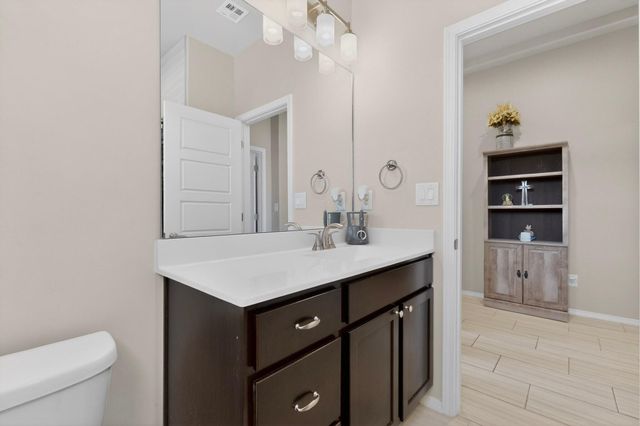 424 Liam Court SW, Los Lunas, NM 87031