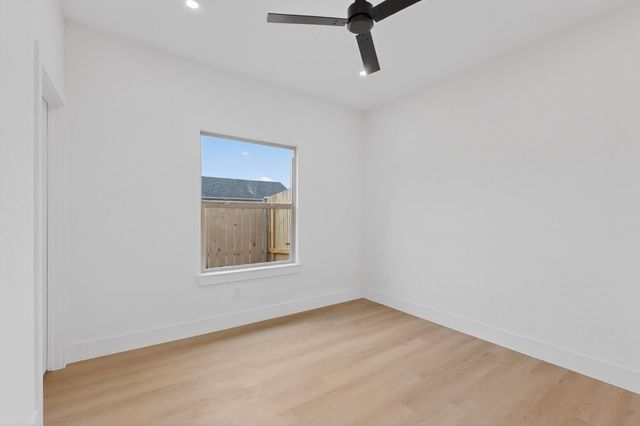 10185 Budtime Lane, Dallas, TX 75217