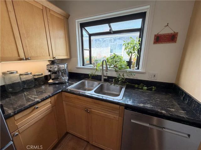 3989 Coolidge, Los Angeles, CA 90066